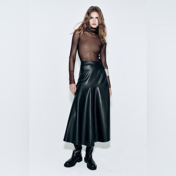 Jupe Midi ZARA Cuir Marron Faux Cuir Souple, XS, Neuve étiquettes